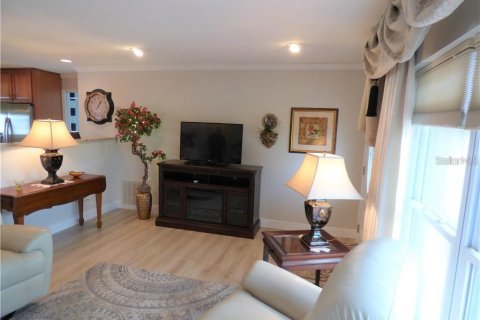 Villa ou maison à vendre à North Port, Floride: 3 chambres, 123.47 m2 № 1815904 - photo 2