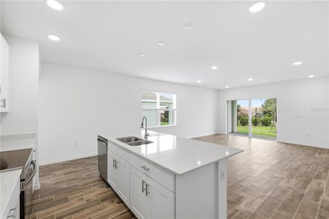 Villa ou maison à vendre à Tavares, Floride: 3 chambres, 132.94 m2 № 2425789 - photo 5