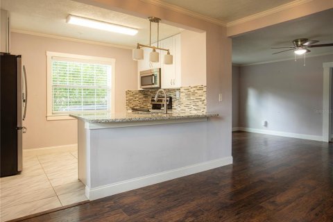 Casa en venta en Tampa, Florida, 2 dormitorios, 98.48 m2 № 1778184 - foto 7