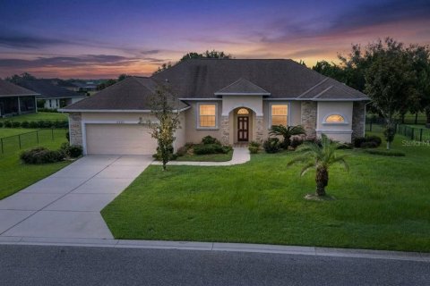 House in Belleview, Florida 4 bedrooms, 237.92 sq.m. № 2364867