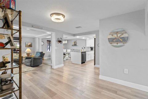 Купить виллу или дом в Гудзон, Флорида 9 комнат, 113.15м2, № 2102319 - фото 23