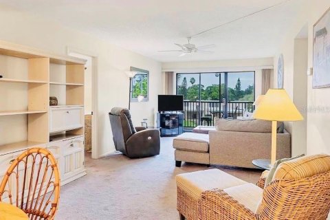 Condominio en alquiler en Bradenton, Florida, 2 dormitorios, 109.44 m2 № 1509074 - foto 3
