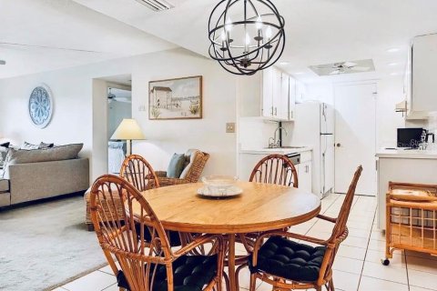 Condominio en alquiler en Bradenton, Florida, 2 dormitorios, 109.44 m2 № 1509074 - foto 5