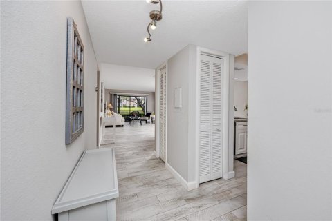 Condo in Oldsmar, Florida, 2 bedrooms  № 1629708 - photo 4