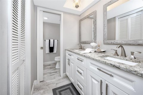 Condo in Oldsmar, Florida, 2 bedrooms  № 1629708 - photo 23