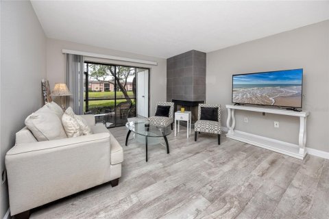 Condo in Oldsmar, Florida, 2 bedrooms  № 1629708 - photo 13
