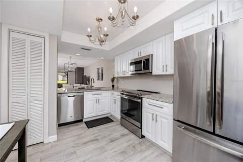 Condo in Oldsmar, Florida, 2 bedrooms  № 1629708 - photo 5