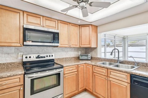 Casa en venta en New Port Richey, Florida, 3 dormitorios, 123.93 m2 № 1899775 - foto 14