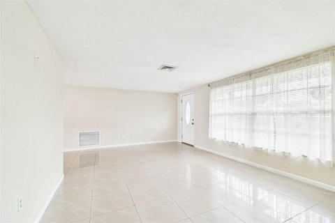 Casa en venta en New Port Richey, Florida, 3 dormitorios, 123.93 m2 № 1899775 - foto 7