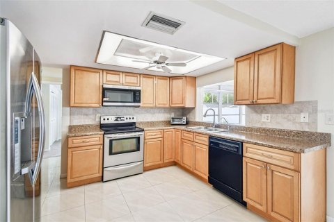 Casa en venta en New Port Richey, Florida, 3 dormitorios, 123.93 m2 № 1899775 - foto 13