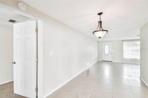 Casa en venta en New Port Richey, Florida, 3 dormitorios, 123.93 m2 № 1899775 - foto 11