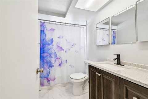 Casa en venta en New Port Richey, Florida, 3 dormitorios, 123.93 m2 № 1899775 - foto 30
