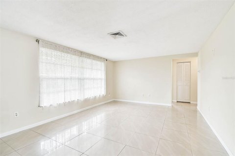 Casa en venta en New Port Richey, Florida, 3 dormitorios, 123.93 m2 № 1899775 - foto 6