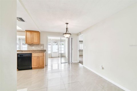 Casa en venta en New Port Richey, Florida, 3 dormitorios, 123.93 m2 № 1899775 - foto 9