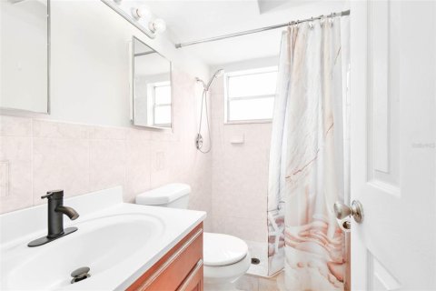 Casa en venta en New Port Richey, Florida, 3 dormitorios, 123.93 m2 № 1899775 - foto 23