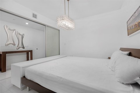 Copropriété à louer à Hallandale Beach, Floride: 1 chambre, 78.41 m2 № 1579810 - photo 15