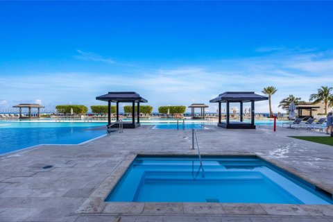 Copropriété à louer à Hallandale Beach, Floride: 1 chambre, 78.41 m2 № 1579810 - photo 21