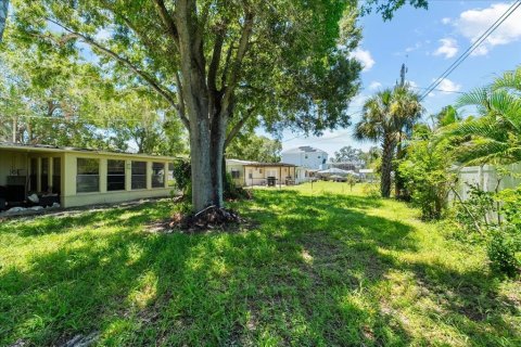House in Tampa, Florida 2 bedrooms, 148.74 sq.m. № 1846917 - photo 3