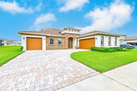 Villa ou maison à vendre à Wesley Chapel, Floride: 6 chambres, 430.6 m2 № 1812949 - photo 1