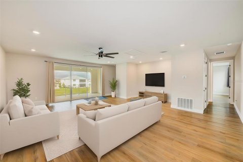 Villa ou maison à vendre à Wesley Chapel, Floride: 6 chambres, 430.6 m2 № 1812949 - photo 7