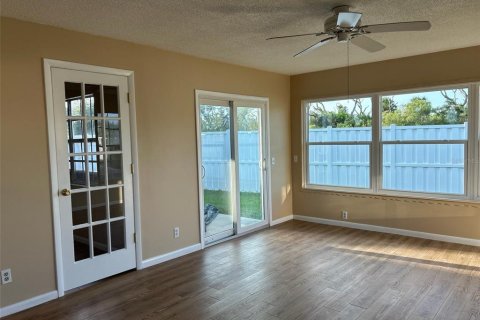 Villa ou maison à louer à Palm Coast, Floride: 2 chambres, 107.4 m2 № 2109257 - photo 6