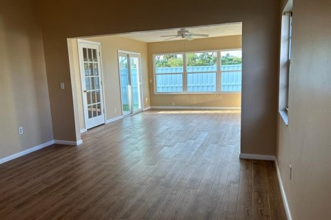 Villa ou maison à louer à Palm Coast, Floride: 2 chambres, 107.4 m2 № 2109257 - photo 3