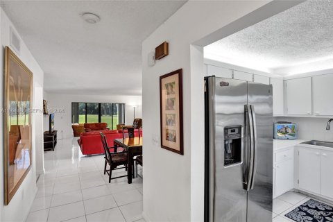 Condo in Boca Raton, Florida, 2 bedrooms № 1997244 - photo 5