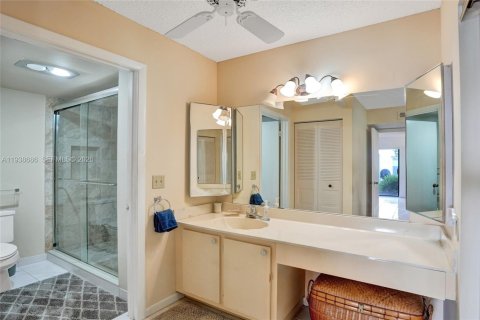 Condo in Boca Raton, Florida, 2 bedrooms № 1997244 - photo 22