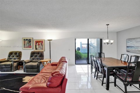 Condo in Boca Raton, Florida, 2 bedrooms № 1997244 - photo 15