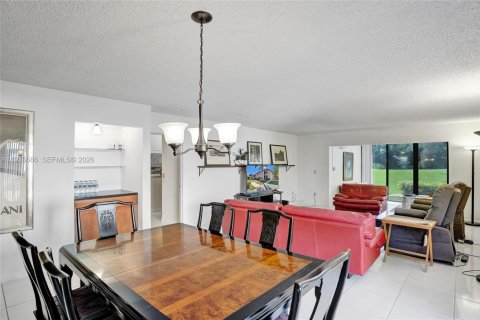 Condo in Boca Raton, Florida, 2 bedrooms № 1997244 - photo 14