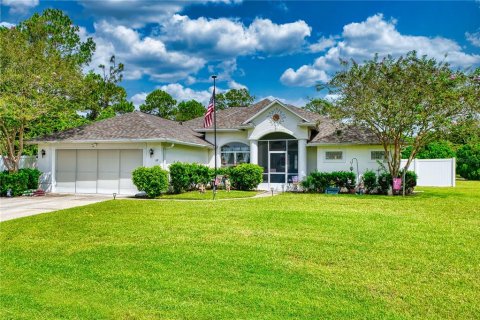 Casa en venta en Palm Coast, Florida, 4 dormitorios, 191.47 m2 № 1914278 - foto 1