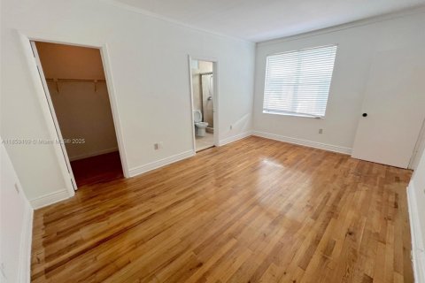 Apartment in Miami Beach, Florida 2 bedrooms, 96.53 sq.m. № 1887951 - photo 11