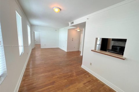 Apartment in Miami Beach, Florida 2 bedrooms, 96.53 sq.m. № 1887951 - photo 5