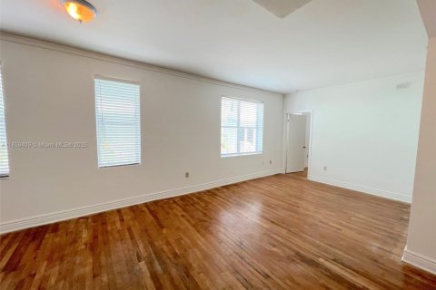 Apartment in Miami Beach, Florida 2 bedrooms, 96.53 sq.m. № 1887951 - photo 2