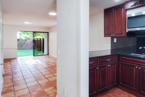 Adosado en alquiler en Miami, Florida, 2 dormitorios, 92.9 m2 № 1951731 - foto 8