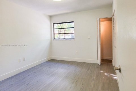 Adosado en alquiler en Miami, Florida, 2 dormitorios, 92.9 m2 № 1951731 - foto 19