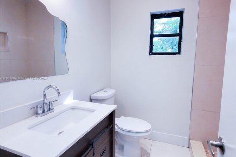 Adosado en alquiler en Miami, Florida, 2 dormitorios, 92.9 m2 № 1951731 - foto 5