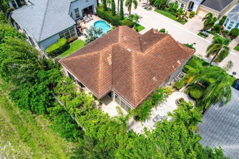 House in Boca Raton, Florida 3 bedrooms, 238.94 sq.m. № 2251641 - photo 23
