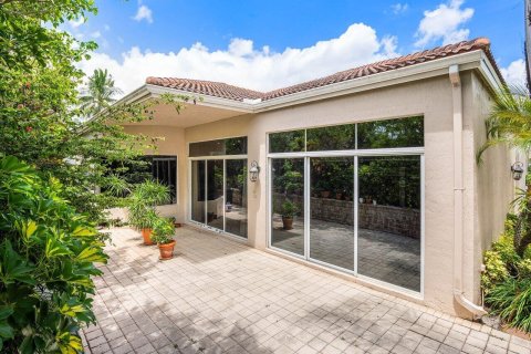 House in Boca Raton, Florida 3 bedrooms, 238.94 sq.m. № 2251641 - photo 19