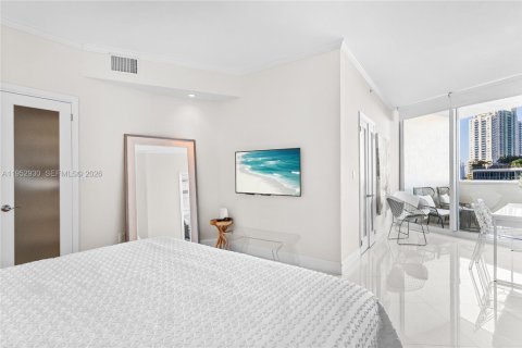 Condominio en alquiler en Miami Beach, Florida, 2 dormitorios, 107.77 m2 № 2009540 - foto 7