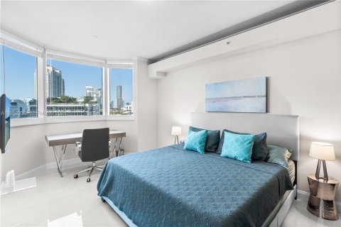 Condominio en alquiler en Miami Beach, Florida, 2 dormitorios, 107.77 m2 № 2009540 - foto 10