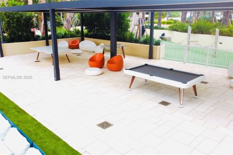 Condominio en alquiler en Miami Beach, Florida, 2 dormitorios, 107.77 m2 № 2009540 - foto 27