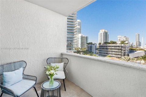 Condominio en alquiler en Miami Beach, Florida, 2 dormitorios, 107.77 m2 № 2009540 - foto 12