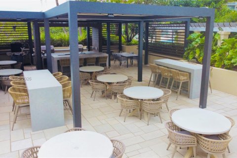 Condominio en alquiler en Miami Beach, Florida, 2 dormitorios, 107.77 m2 № 2009540 - foto 28