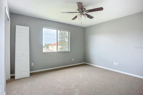 Casa en venta en Riverview, Florida, 6 dormitorios, 270.72 m2 № 1900304 - foto 25
