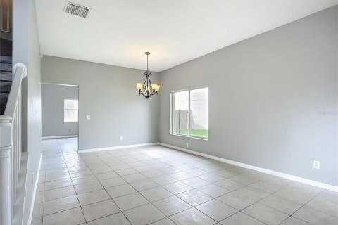 Casa en venta en Riverview, Florida, 6 dormitorios, 270.72 m2 № 1900304 - foto 7