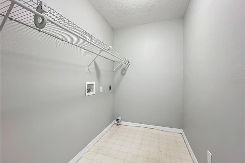Casa en venta en Riverview, Florida, 6 dormitorios, 270.72 m2 № 1900304 - foto 28