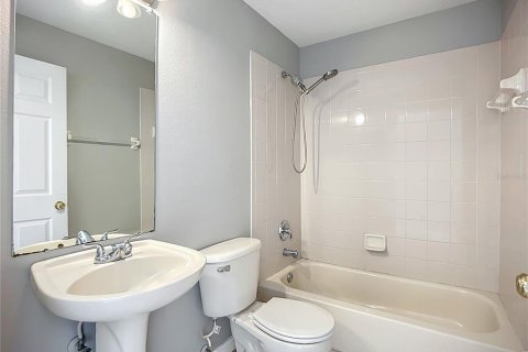 Купить виллу или дом в Ривервью, Флорида 8 комнат, 270.72м2, № 1900304 - фото 21