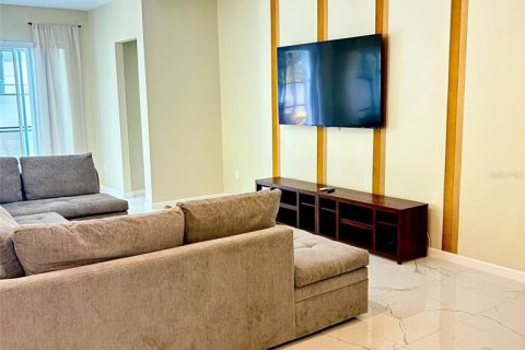 Купить виллу или дом в Киссимми, Флорида 3 комнаты, 442.4м2, № 1677255 - фото 17