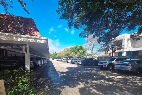 Immobilier commercial à vendre à Boca Raton, Floride № 2068521 - photo 4